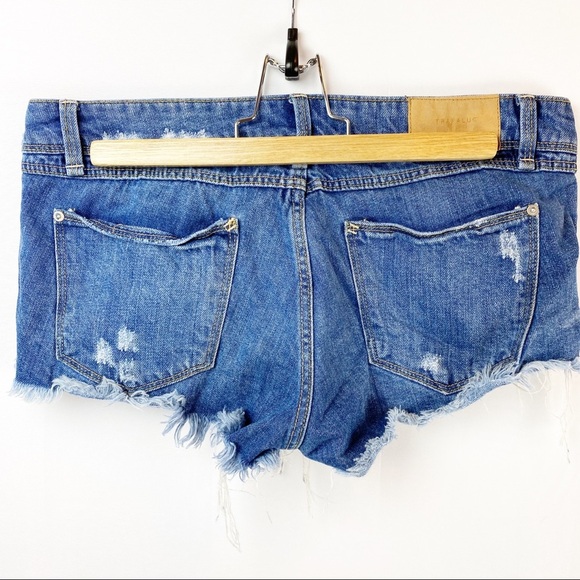 Zara Trafaluc Distressed Denim Cut-off Short - Picture 2 of 7
